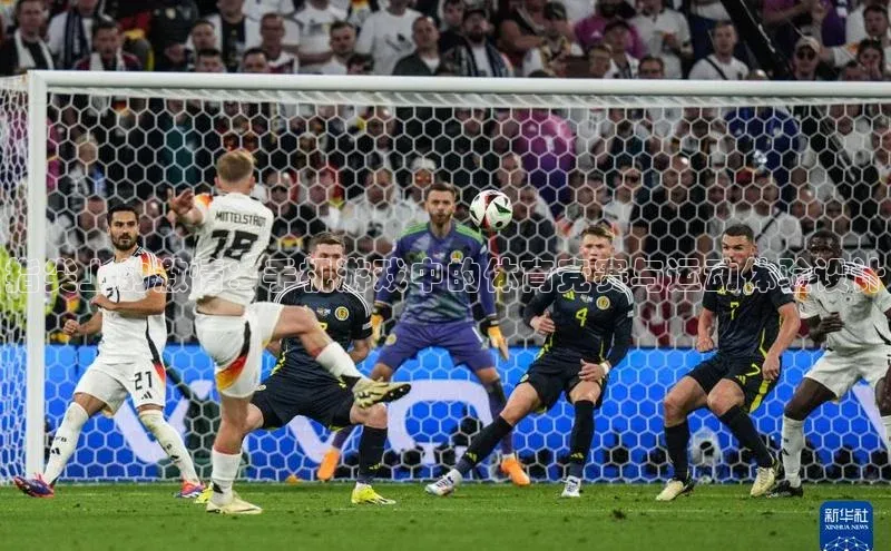 指尖上的激情：手机游戏中的体育竞赛与运动体验设计